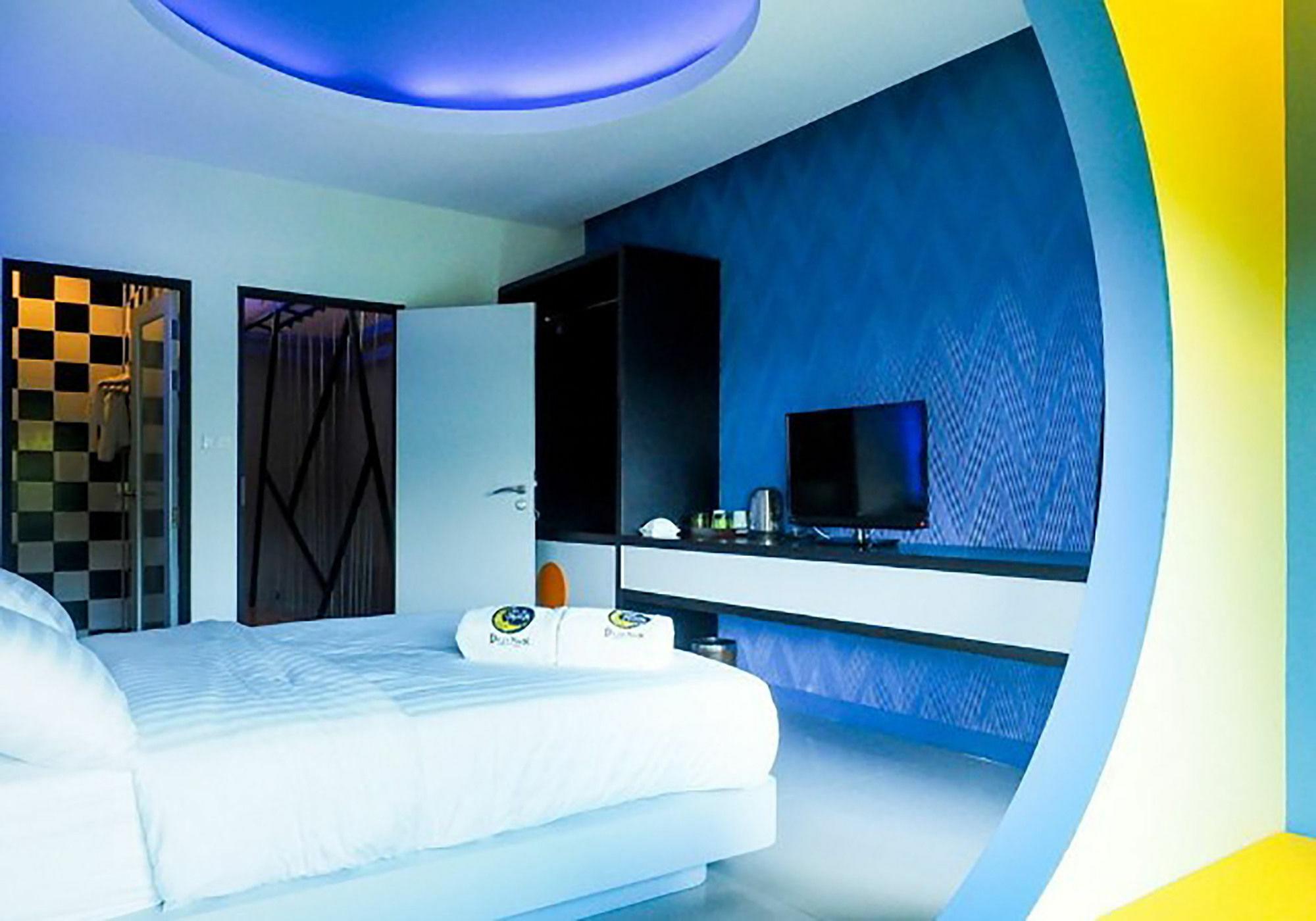 De Ja Moon Hostel Чиангмай Экстерьер фото